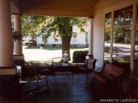 The Homespun Country Inn - photo 10
