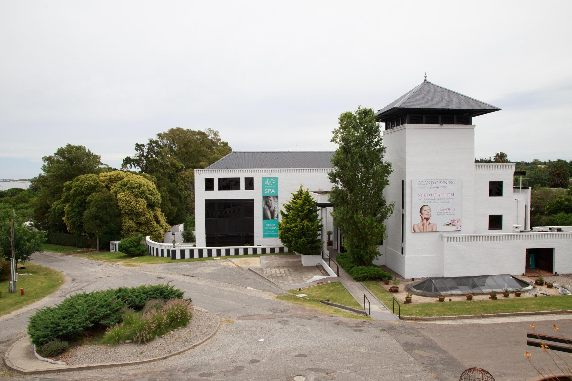 Spa Hotel La Reserve — 4-Star Luxury Hotel in Colonia Del Sacramento, Uruguay