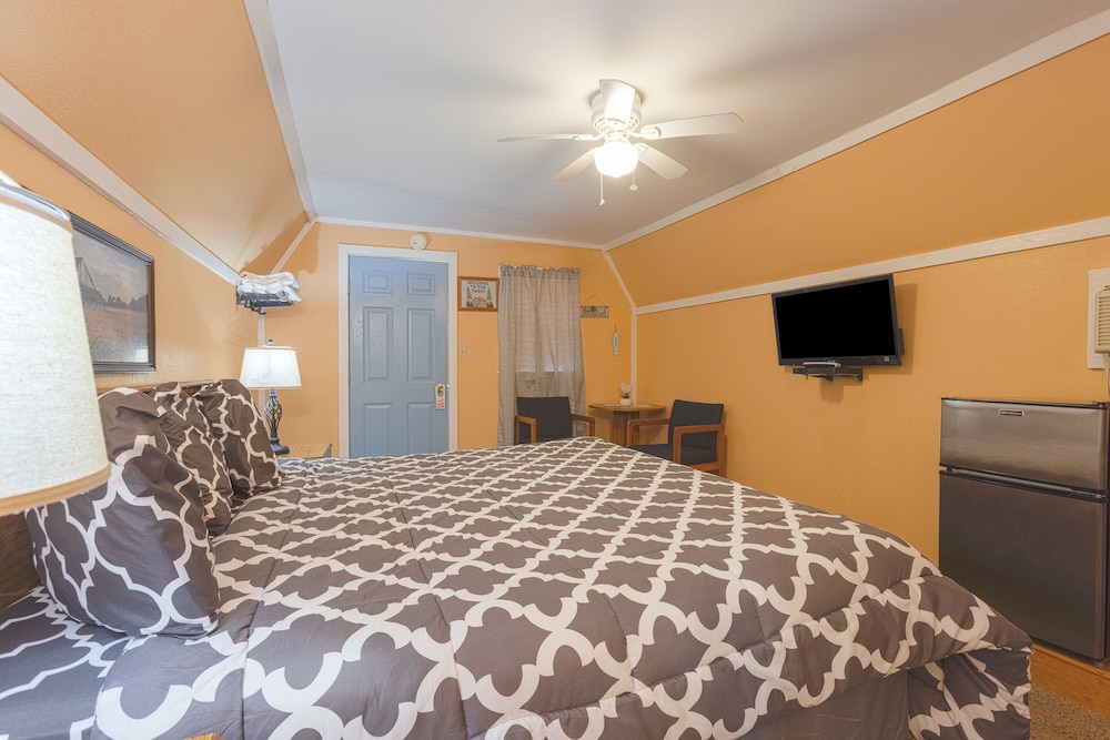Parkside Motel by OYO Meadville Conneaut Lake - photo 19