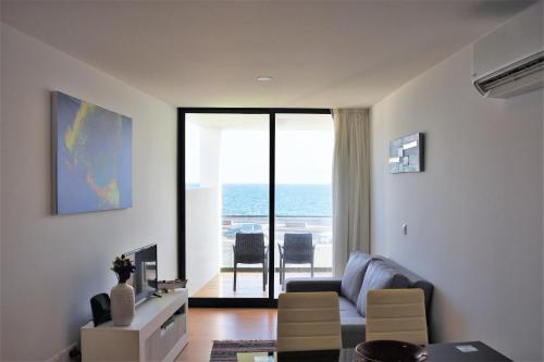 Ocean Blue Apartment — 4-Star Luxury Hotel in Ponta Delgada, Portugal