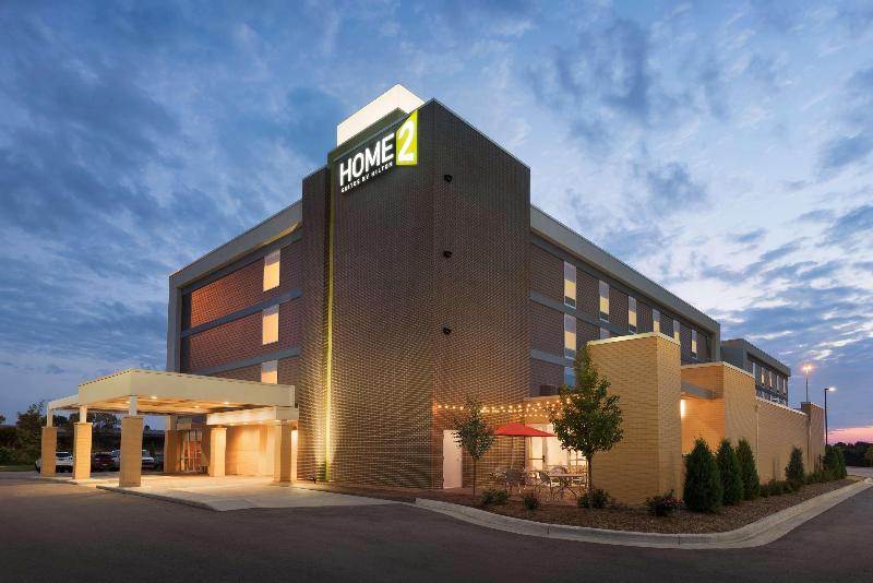 Home2 Suites by Hilton Milwaukee Brookfield - photo 4