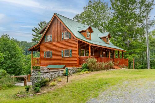 Wooden Beauty By Avada Properties — 4-Star Luxury Hotel in Sevierville, United States
