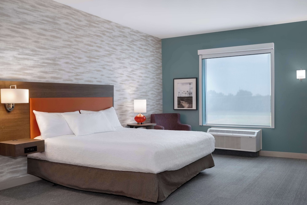 Home2 Suites by Hilton Brownwood - photo 13