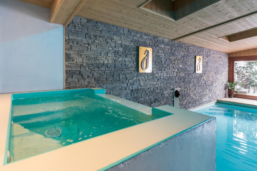 Alp'Hotel — hotel in La Clusaz