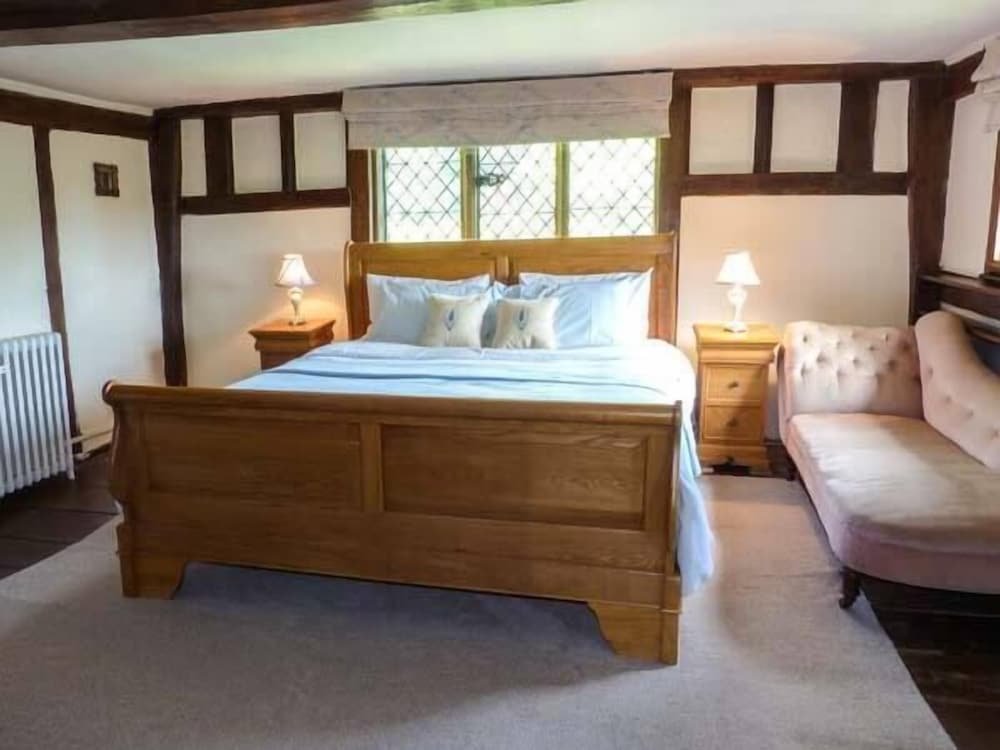 Apple Bough — Edenbridge — photo 2