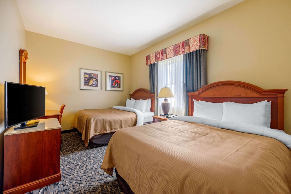 Clarion Inn Ormond Beach at Destination Daytona - photo 15