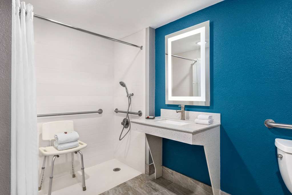 La Quinta Inn by Wyndham Temple - photo 18