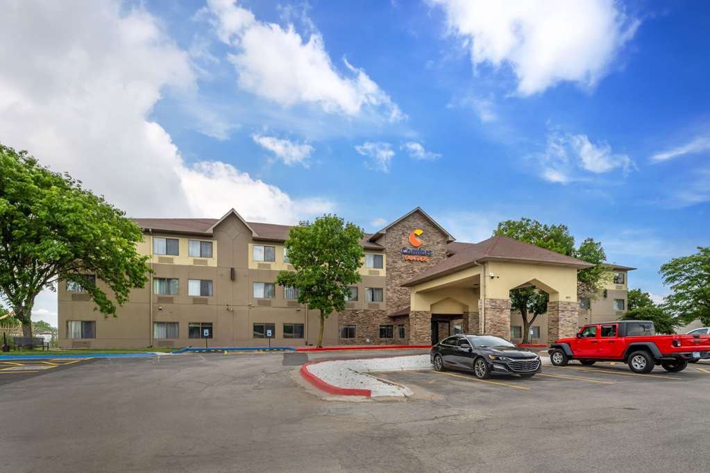 Comfort Suites Omaha East Council Bluffs - featured photo
