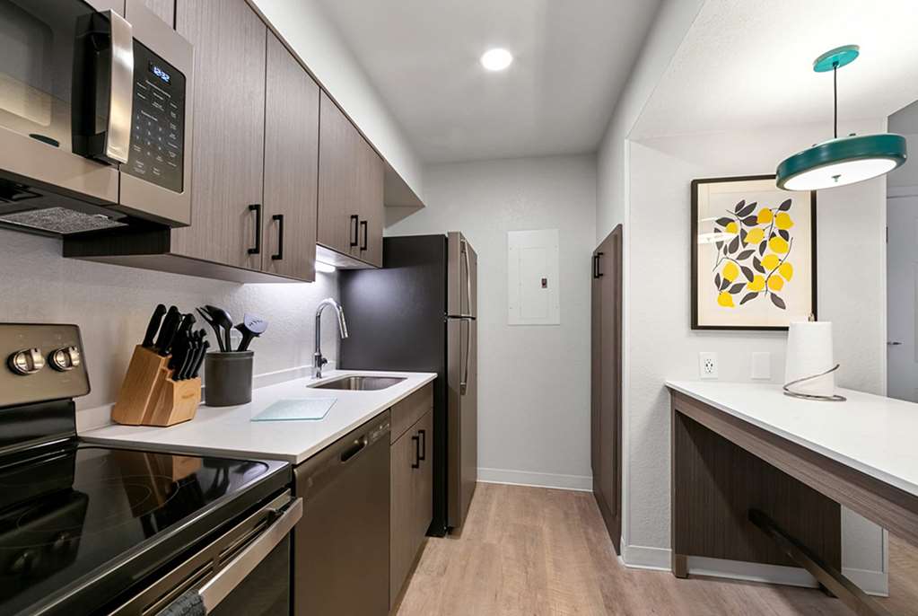 WaterWalk Extended Stay by Wyndham Atlanta Perimeter - photo 25
