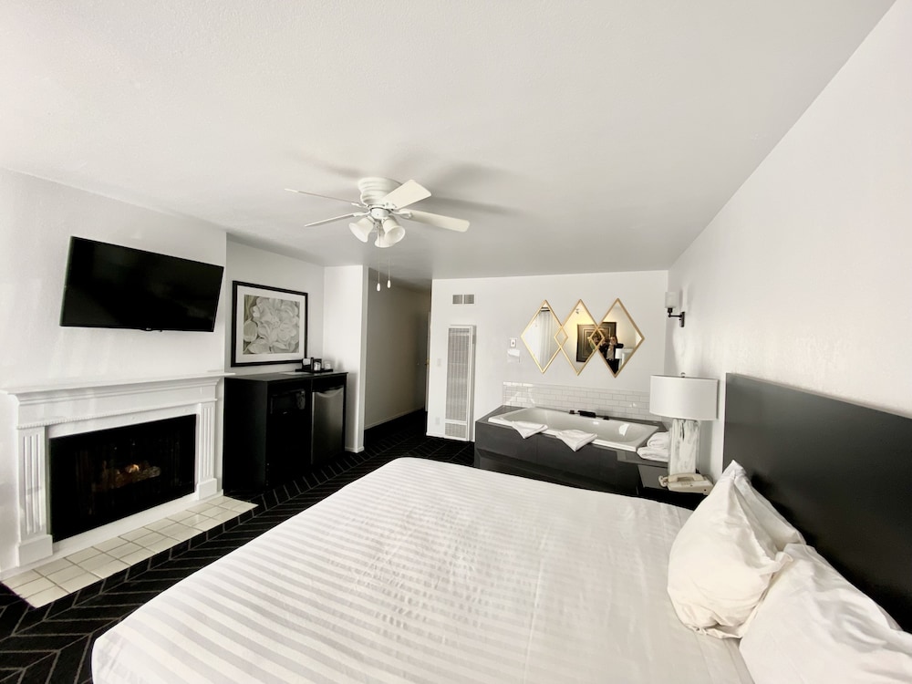 Masterpiece Hotel - photo 28