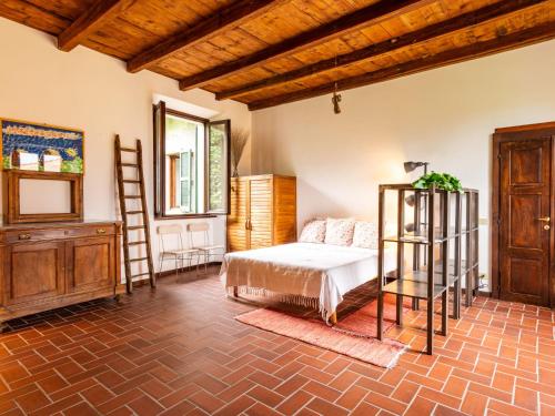 Apartment Tommaso by Interhome — 4-Star Luxury Hotel in Gravedona-San Gregorio, Italy