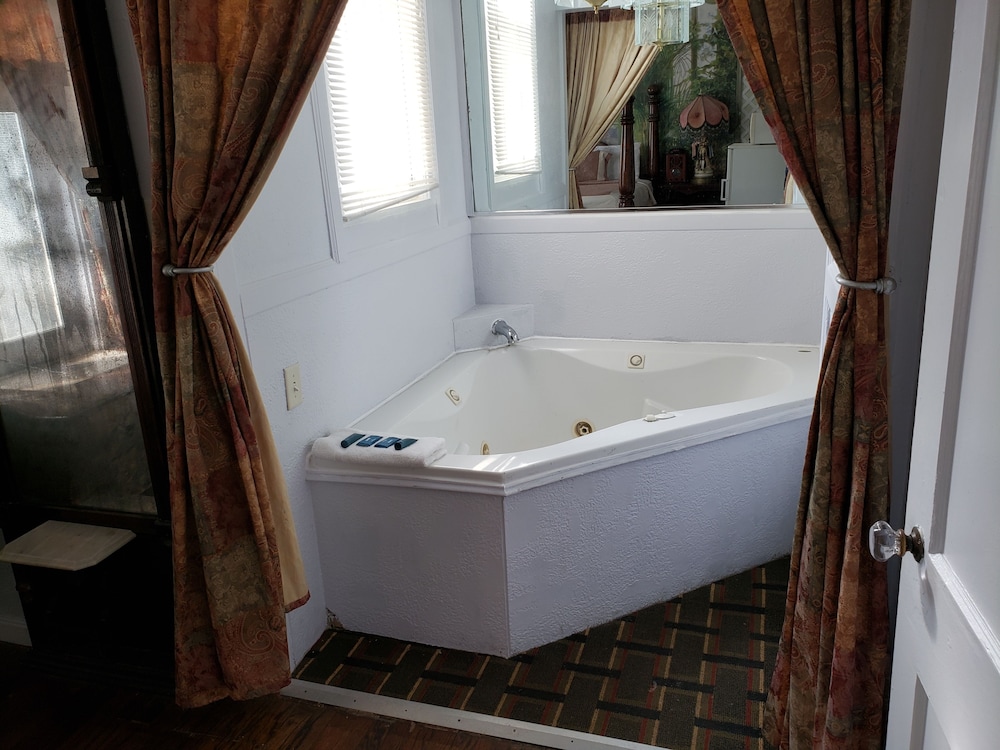 Topaz Motel - photo 26