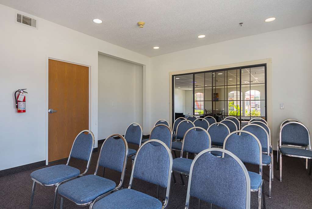 Motel 6 Dallas Irving DFW Airport South - photo 27