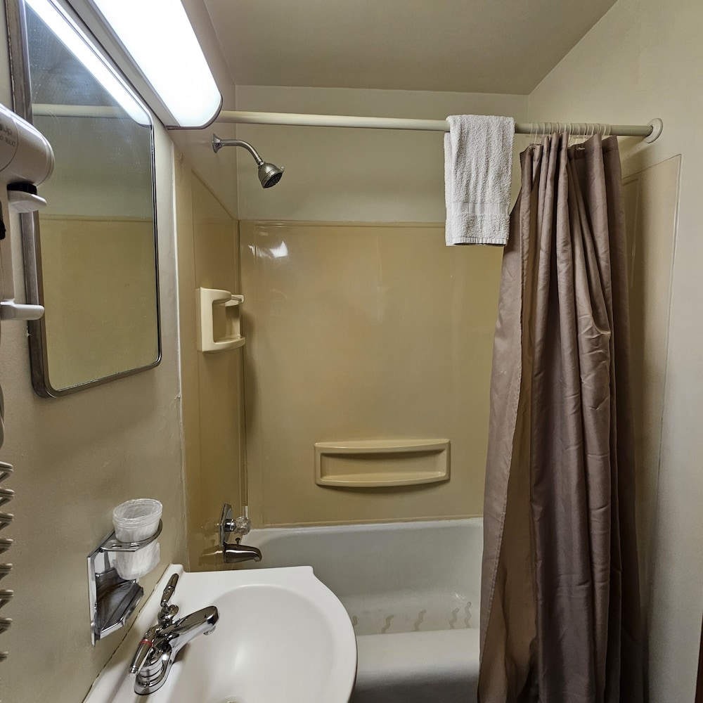 Home Motel Abbotsford - photo 28