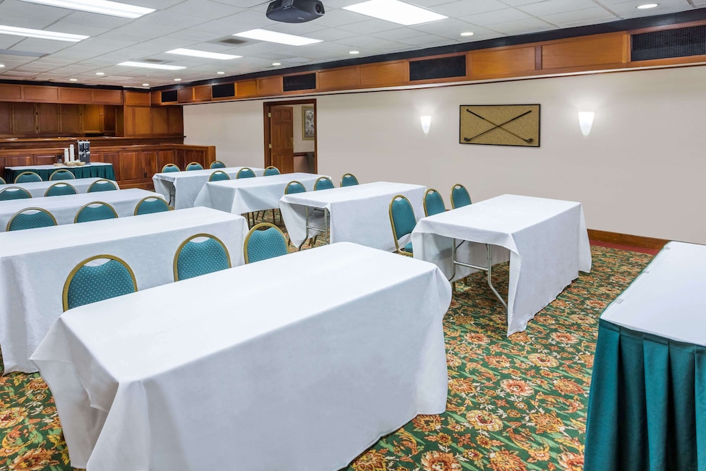 Clarion Inn Southern Pines Pinehurst - photo 31