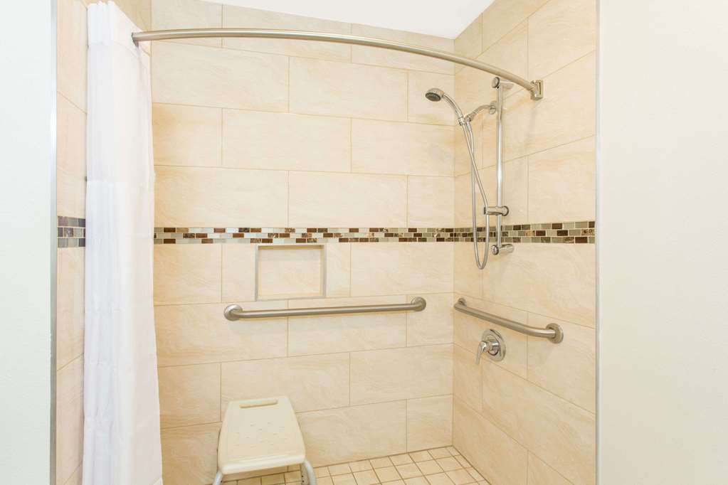 Days Inn by Wyndham Indio - photo 13