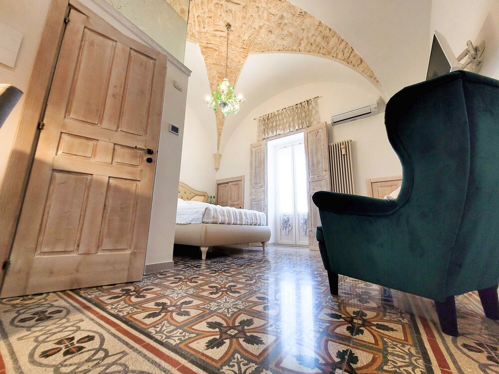 Rossini Guest House — 4-Star Luxury Hotel in Martina Franca, Italy