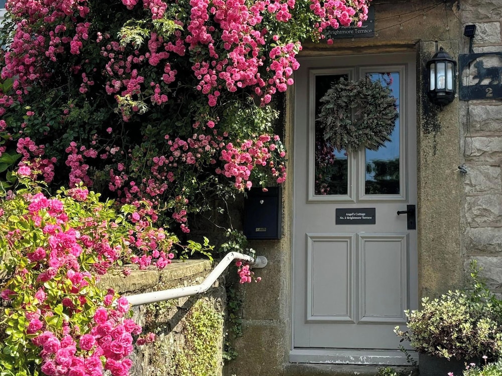 Angel's Cottage — 4-Star Luxury Hotel in Buxton, United Kingdom