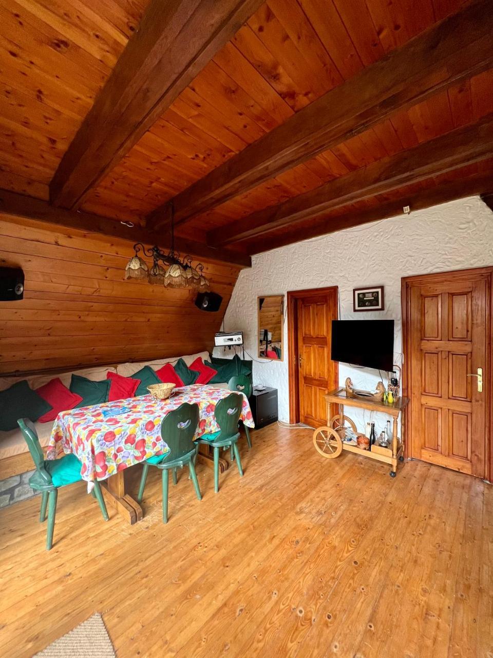 Mountain Getaway Cabin — Cheia — photo 4