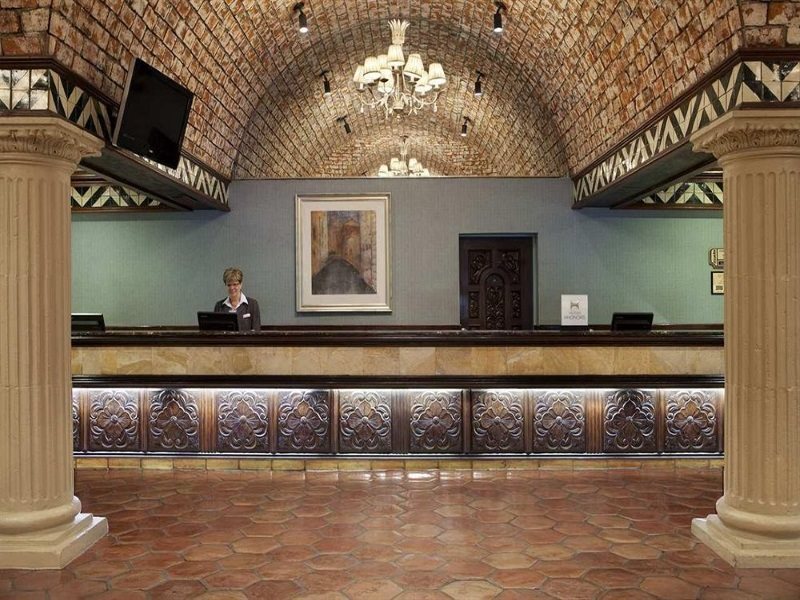 Embassy Suites by Hilton Bloomington Minneapolis - photo 25