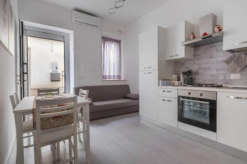 Marea Apartment's — 4-Star Luxury Hotel in Letojanni, Italy