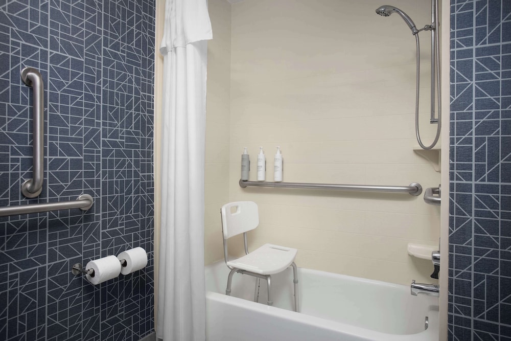 Homewood Suites by Hilton Alexandria Pentagon South - photo 30