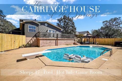 Lake Hamilton Carriage House 5BR; 3.5BA Sleeps 17 — 4-Star Luxury Hotel in Hot Springs, United States