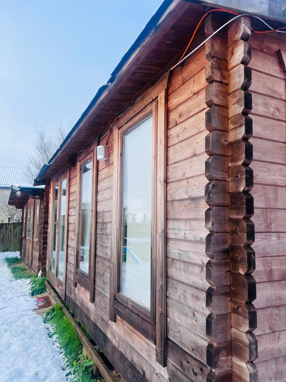 The Cabin — 4-Star Luxury Hotel in Bradford-On-Avon, United Kingdom