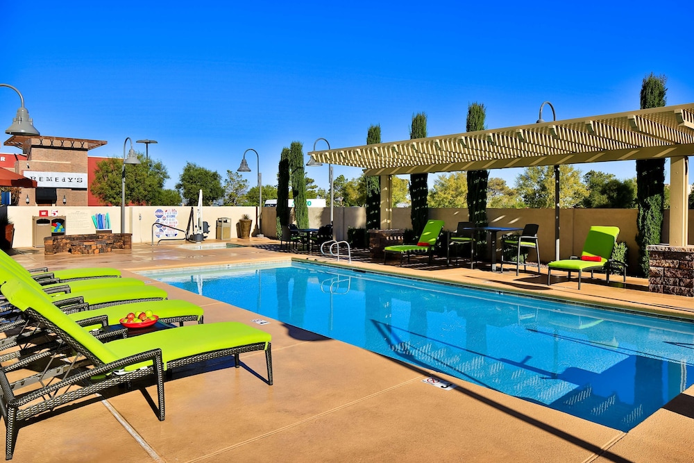 Hampton Inn & Suites Las Vegas South - photo 34