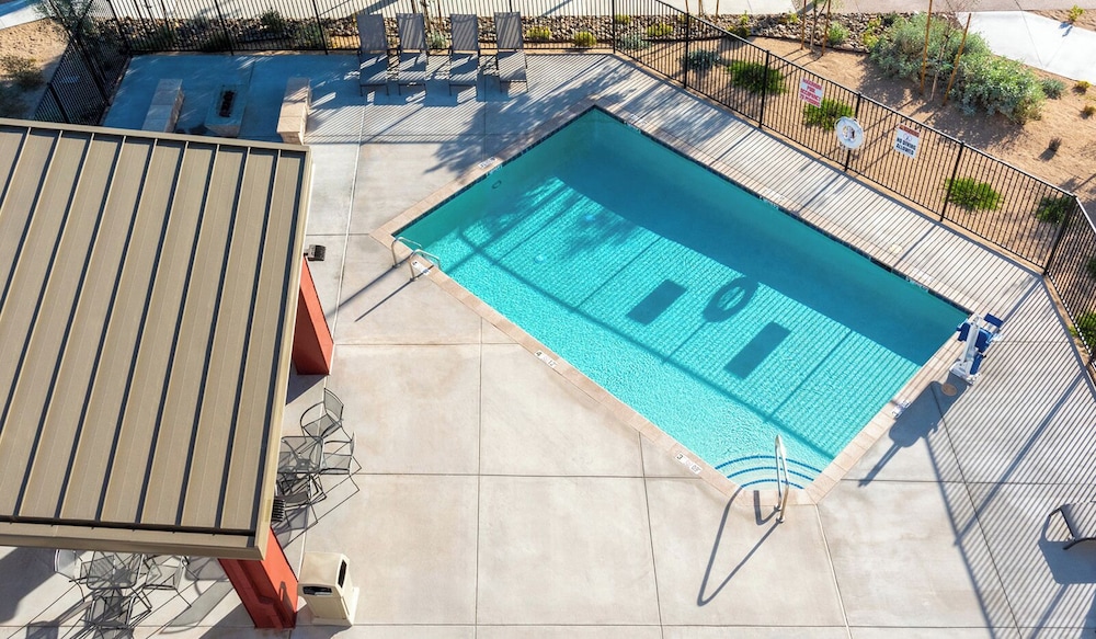 Sonesta Simply Suites Avondale - photo 32