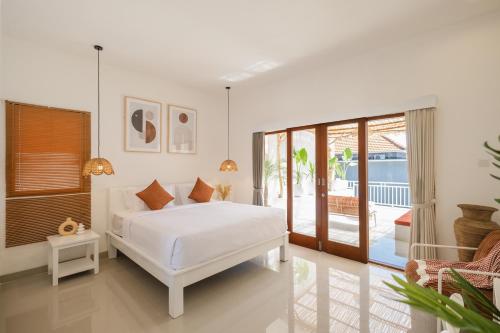 OG Cruz Central & Stylish Canggu Pool Villa Sleeps 7 — 4-Star Luxury Hotel in Canggu, Indonesia