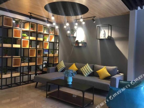 Danjiangkou Waterfront Holiday Boutique Hotel in Danjiangkou, People's Republic of China