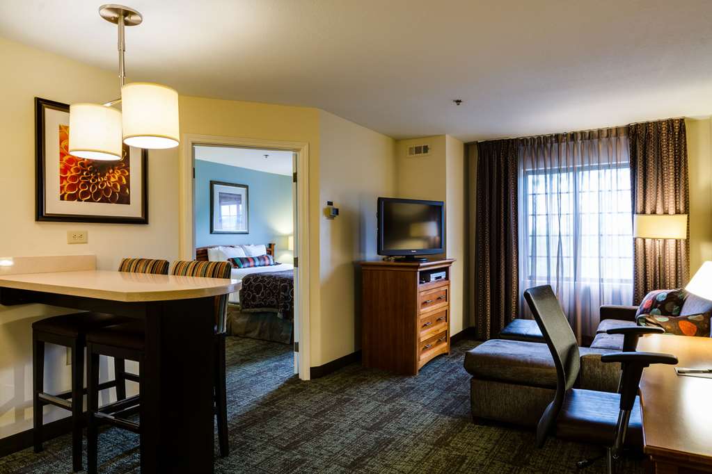 Sonesta ES Suites Atlanta Alpharetta Avalon - photo 11