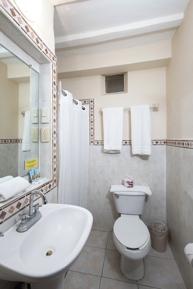 Hotel Suites Kino