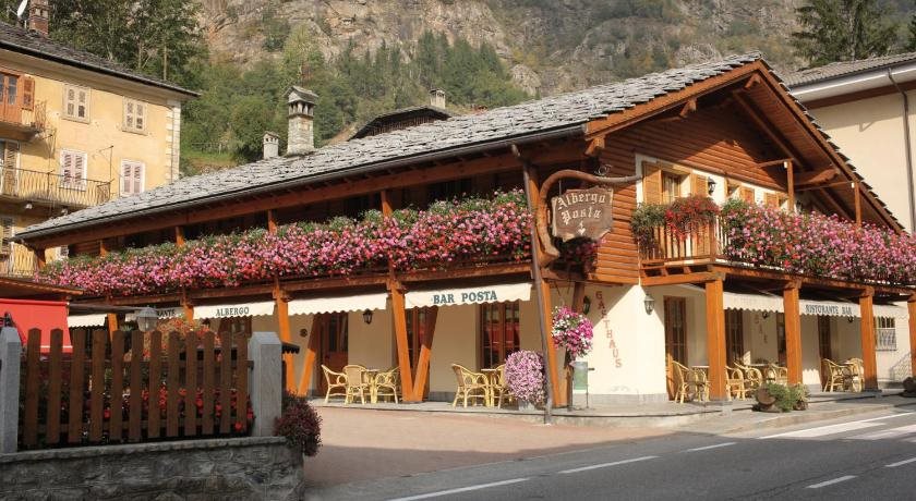 Posta - carbon neutral hotel in Issime