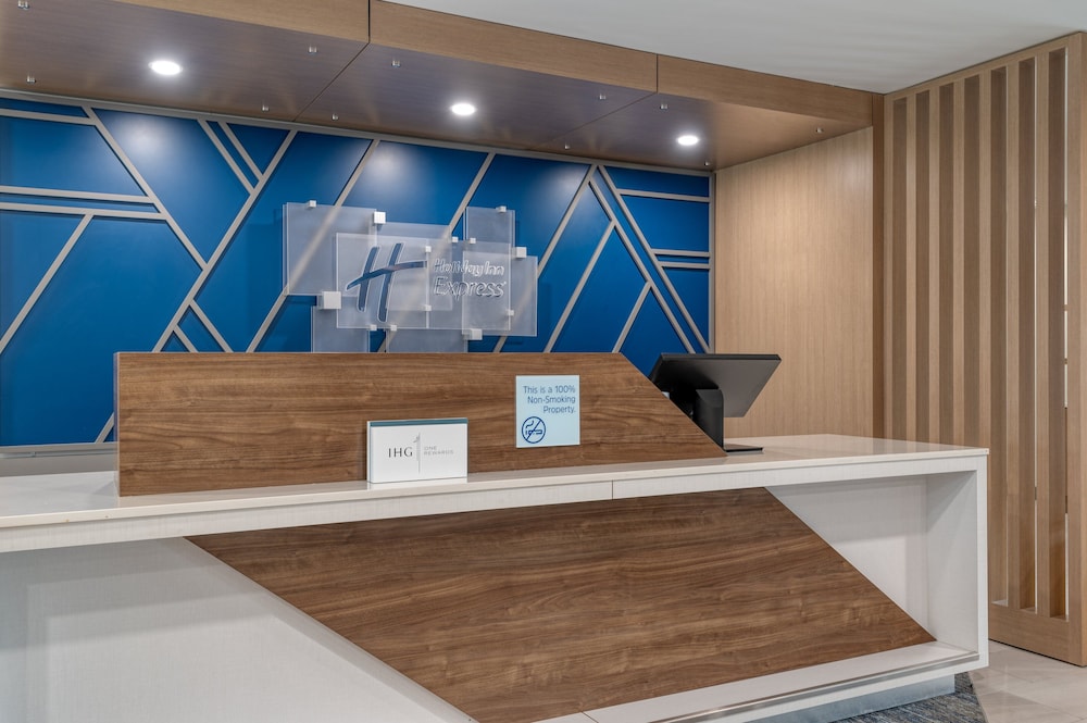 Holiday Inn Express Rensselaer by IHG - photo 44