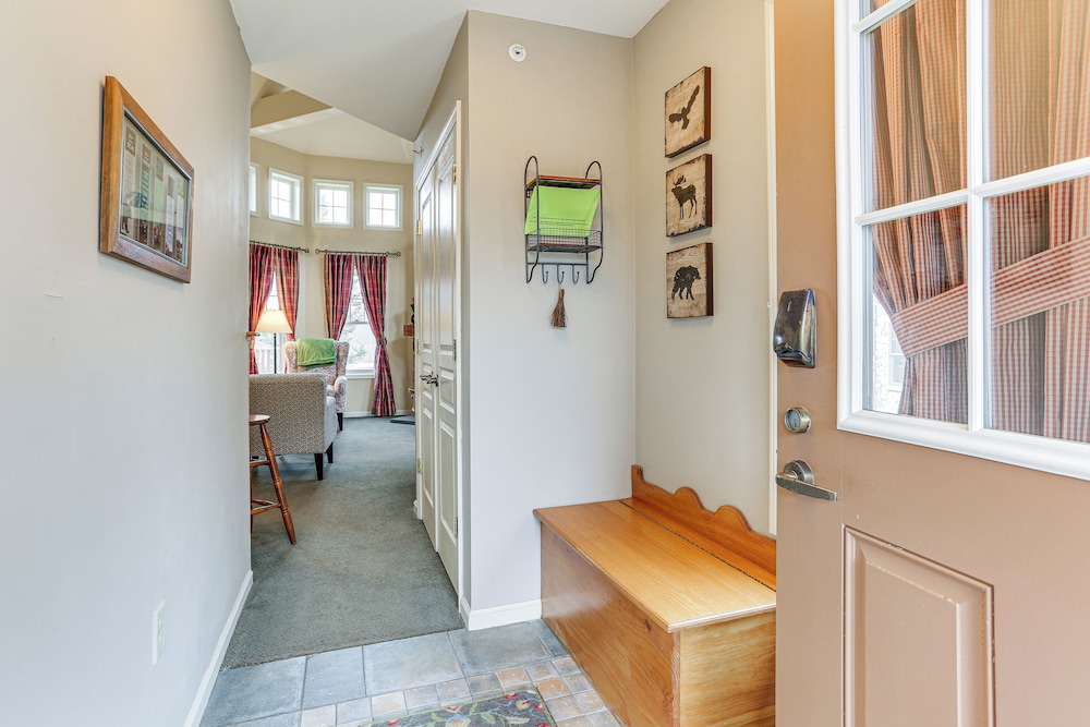 Spacious Condo w View 1 Mi to Mtn Creek Resort — Vernon — photo 3