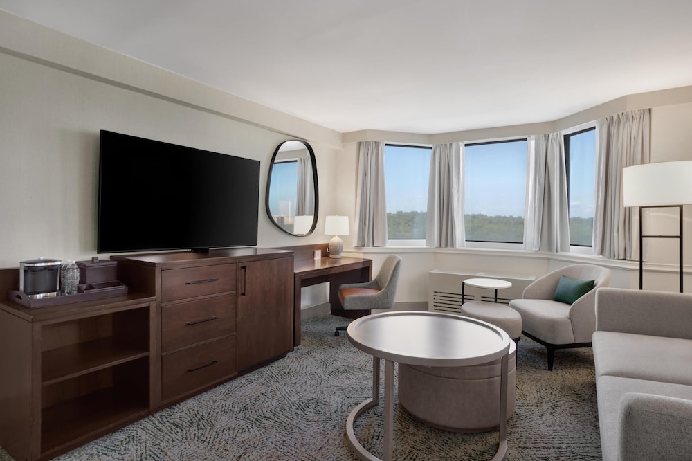 Hilton Arlington National Landing - photo 80