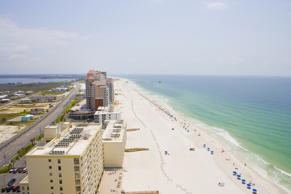 Crystal Tower Comfort Condos by Hosteeva - photo 135