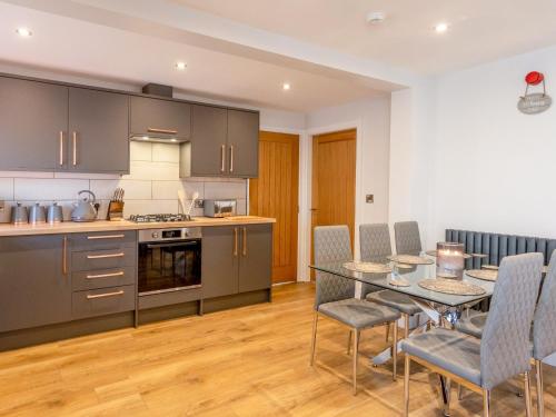 The Linden Suite Uk40475