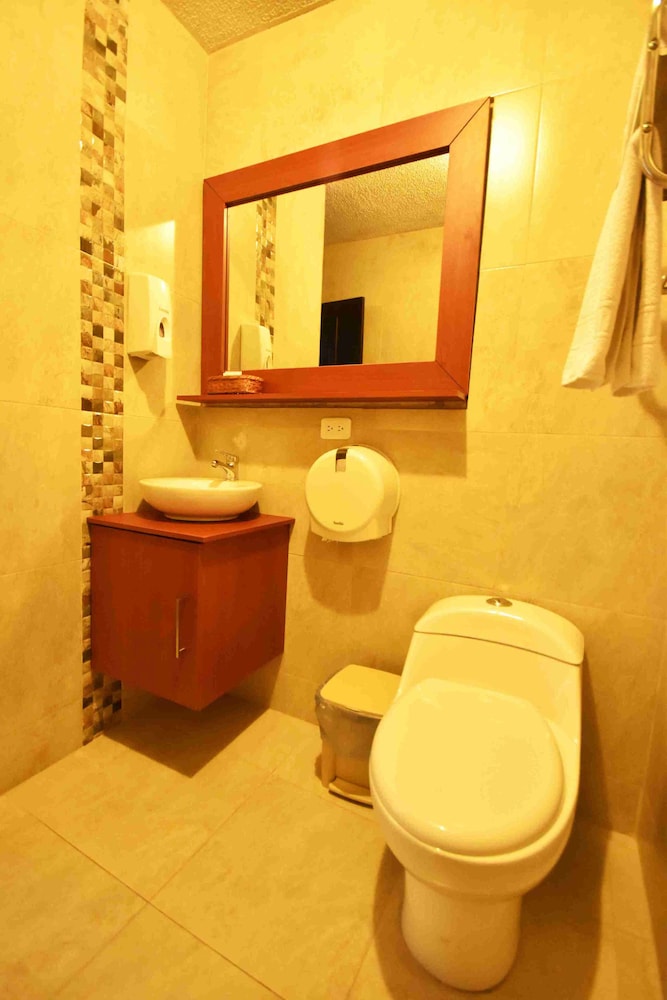 Hotel Montecarlo — Ibarra — photo 5