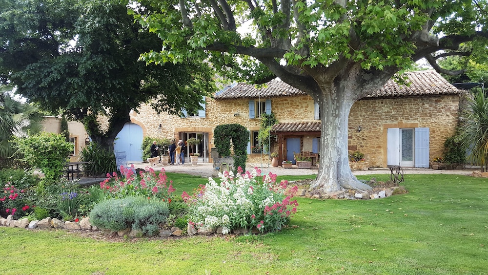 Mas du Clos de l'Escarrat — hotel in Jonquieres
