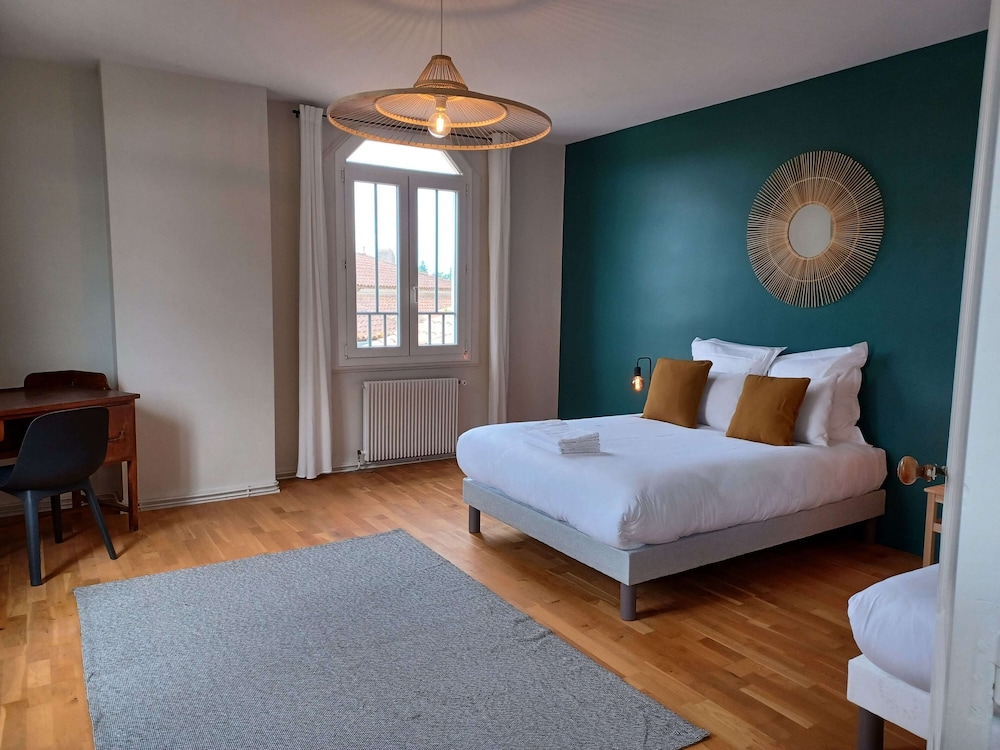Château Touzinat — 4-Star Luxury Hotel in Saint-Emilion, France
