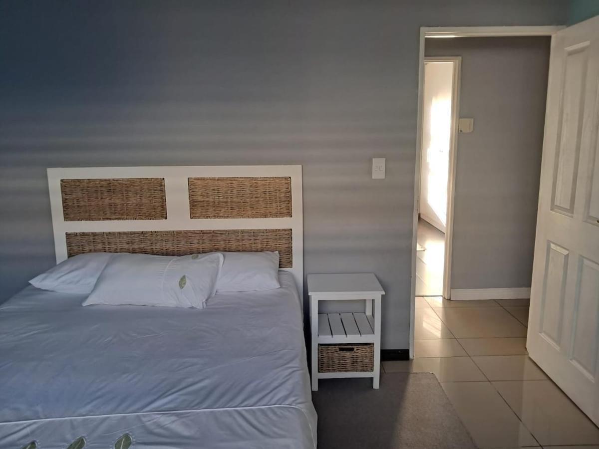 Spacious Home Quiet Area Kuils River Cape Town