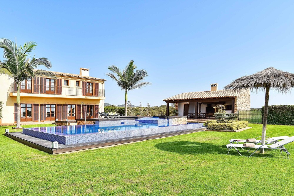 Villa Pletessa Nova — 4-Star Luxury Hotel in Felanitx, Spain