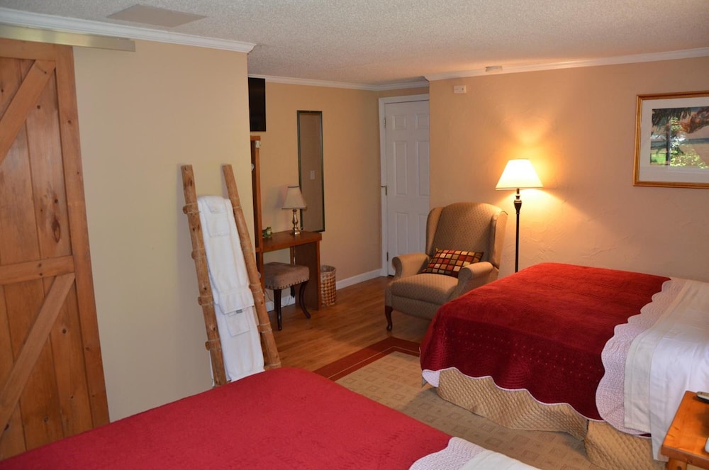 Cornwall Inn and Lodge - photo 14