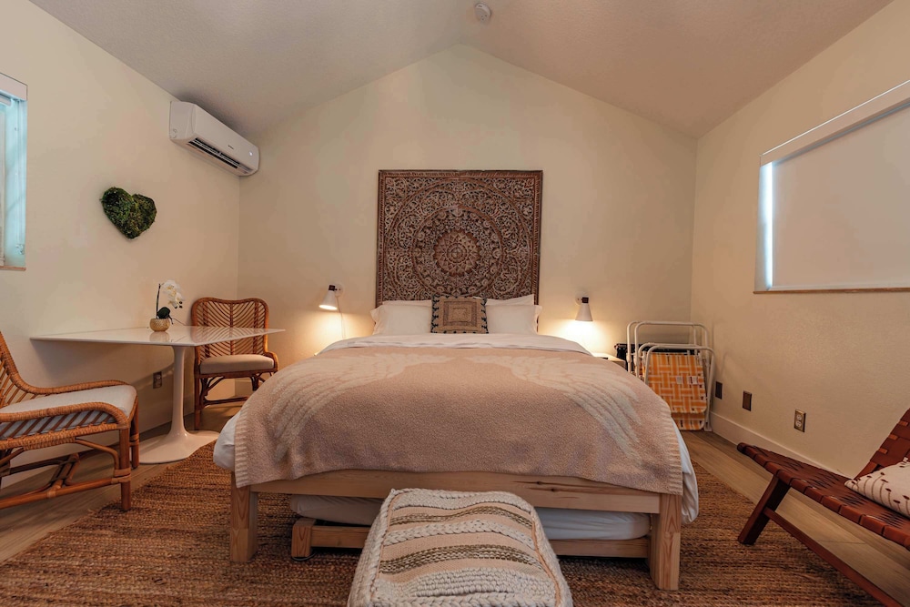 Seahorse Beach Bungalows - photo 25