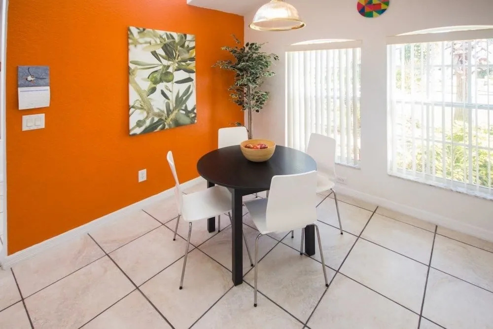 R1 Highlands Reserve 5 Bed 3 Bath - photo 2
