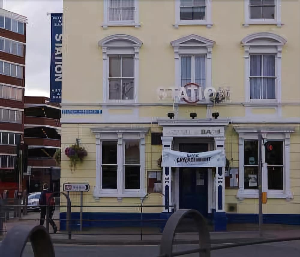 Station Hotel - carbon neutral hotel in Gloucester