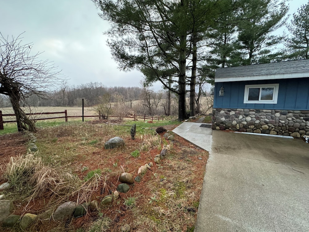 Inn Between the Lakes - photo 30